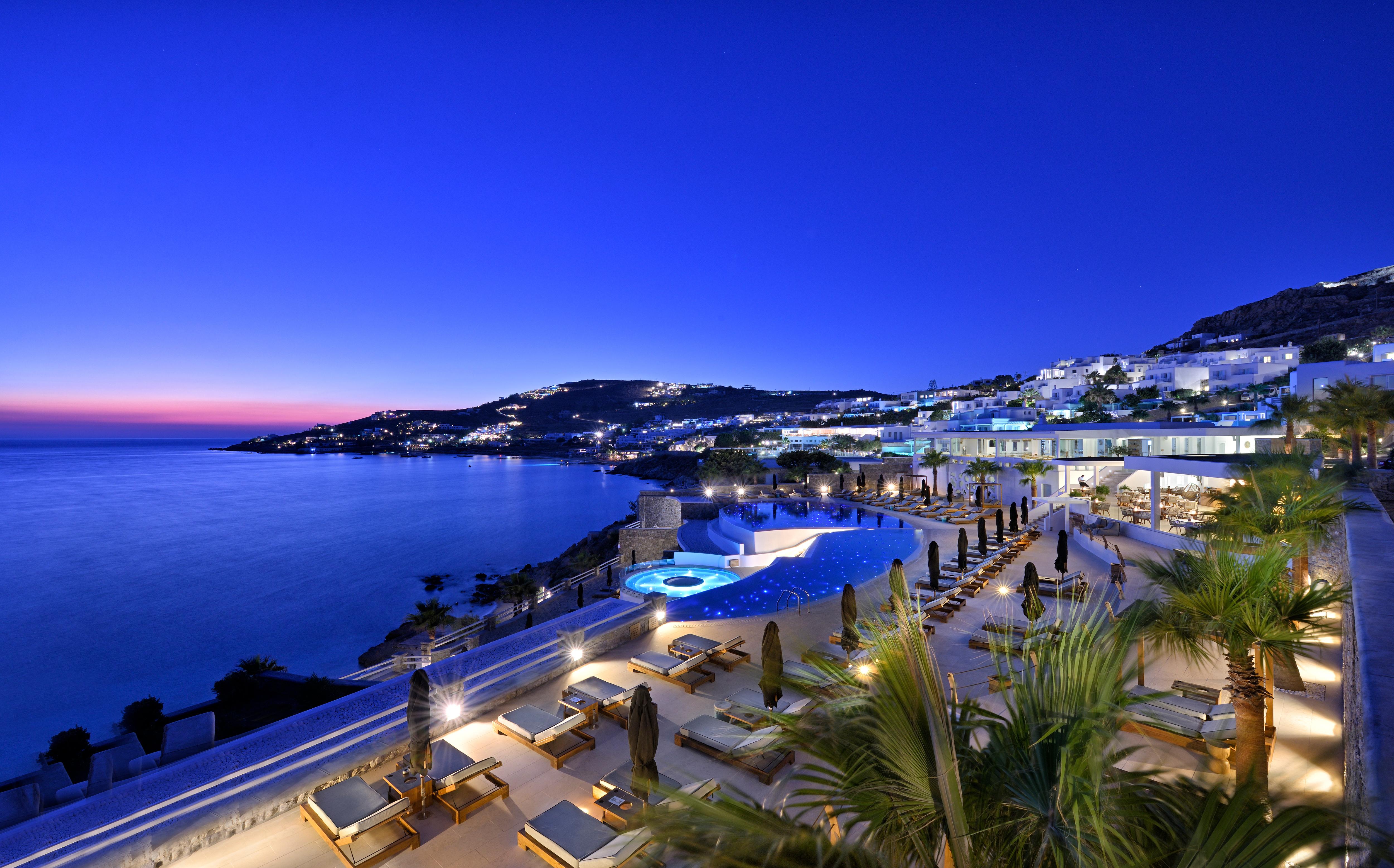 Hotel Anax And