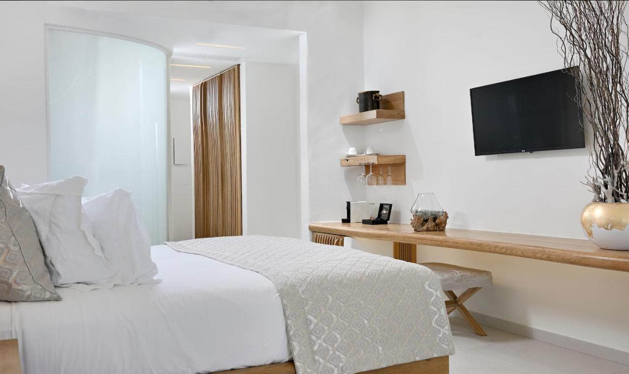 Hotel Anax And