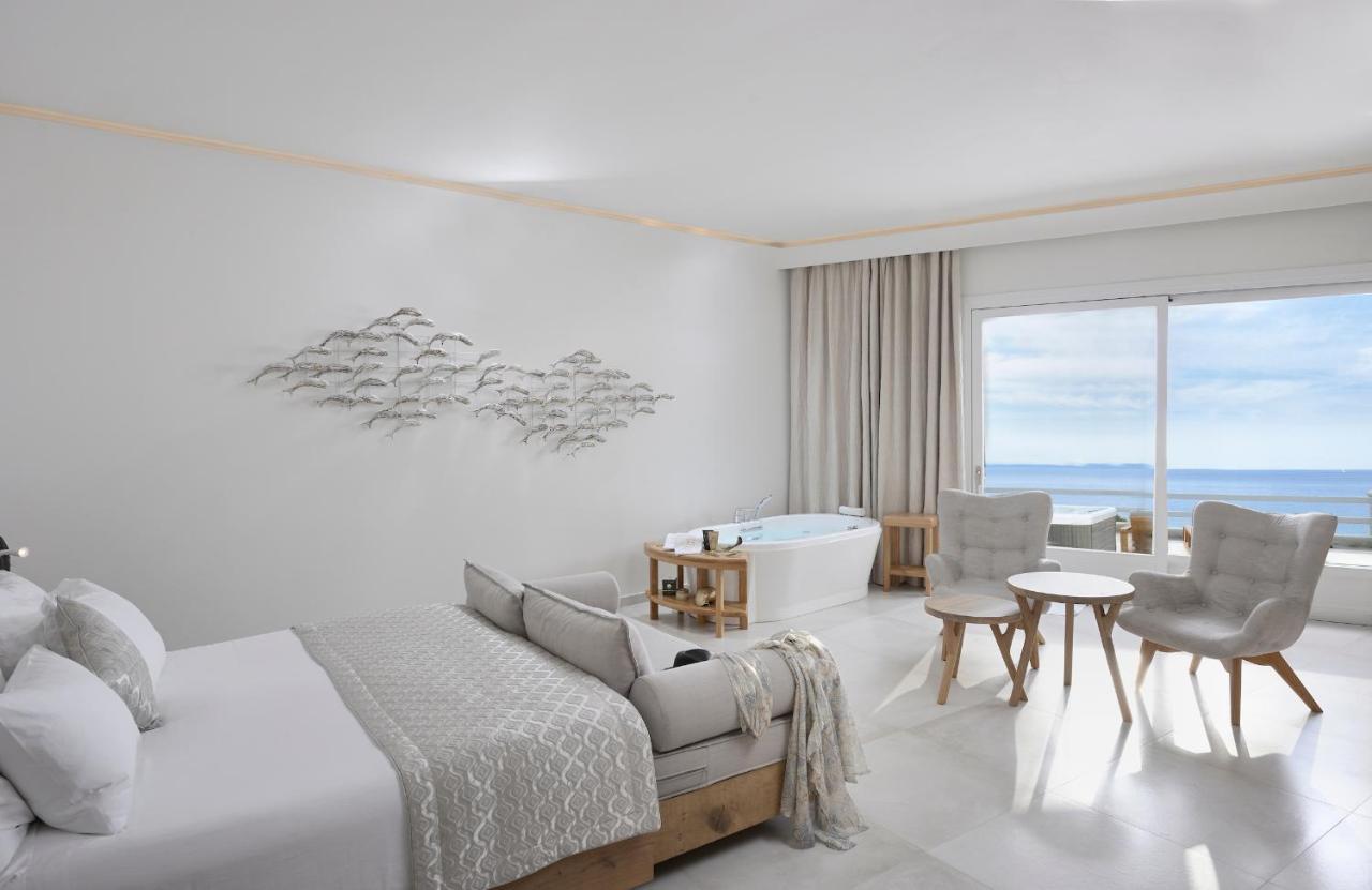 Hotel Anax And