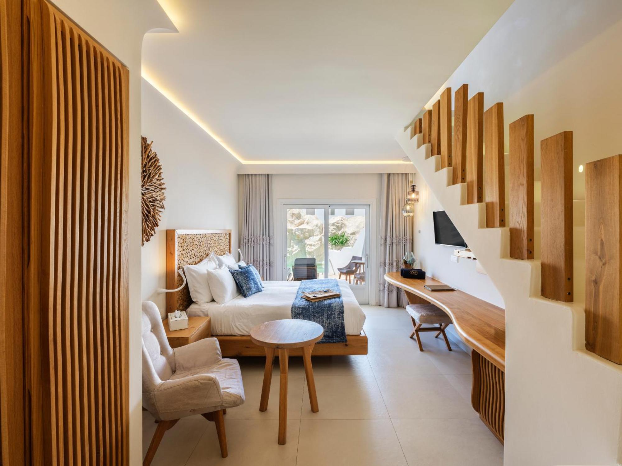 Anax And Hotel 5*